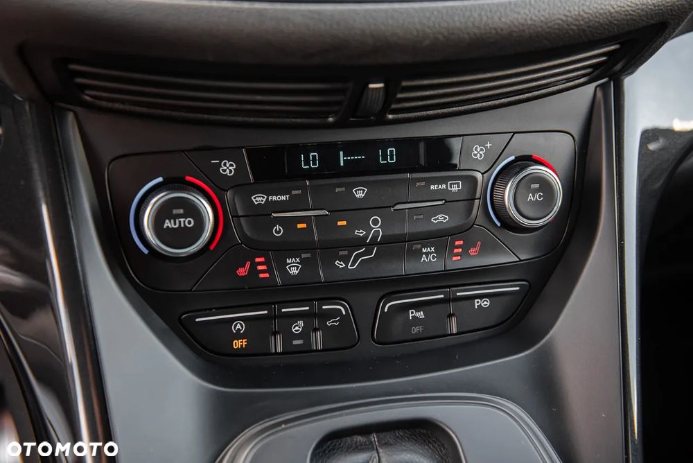 Ford Kuga 2.0 TDCi AWD ST-Line - 26