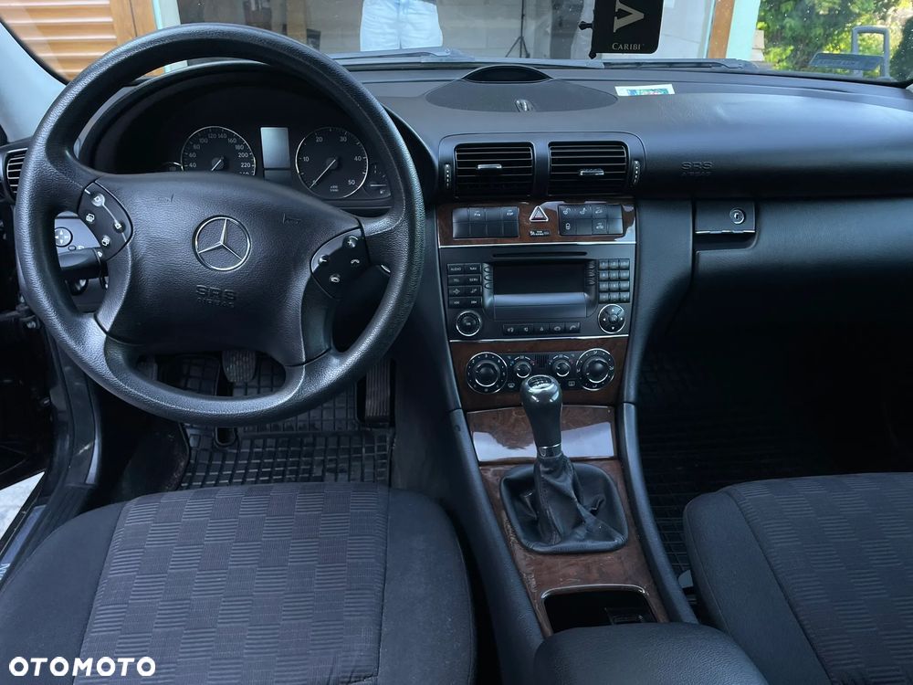 Mercedes-Benz Klasa C 200 CDI Sport Edition - 23