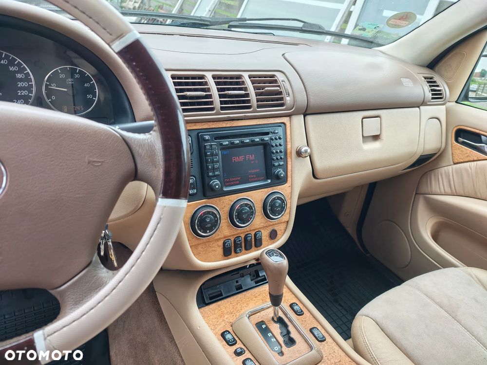 Mercedes-Benz ML - 16