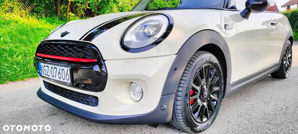 MINI ONE Cabrio - 2