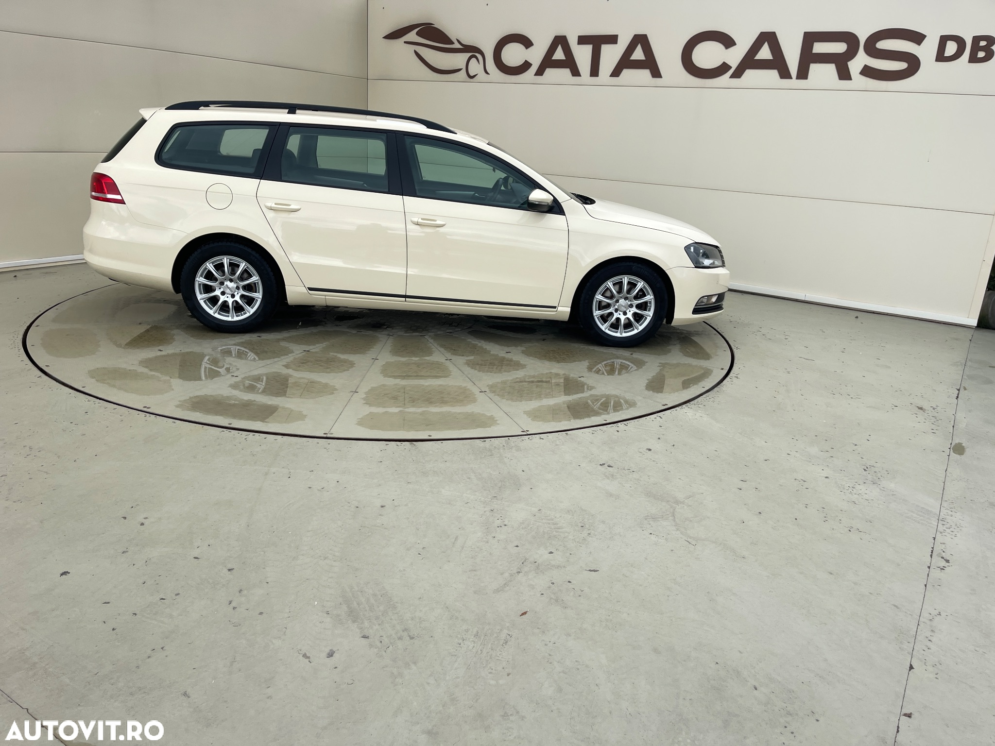 Volkswagen Passat 2.0 TDI BlueMotion Tehnology DSG Trendline - 20