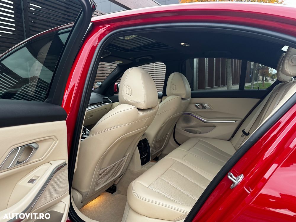 BMW Seria 3 330e xDrive Aut. Luxury Line - 26