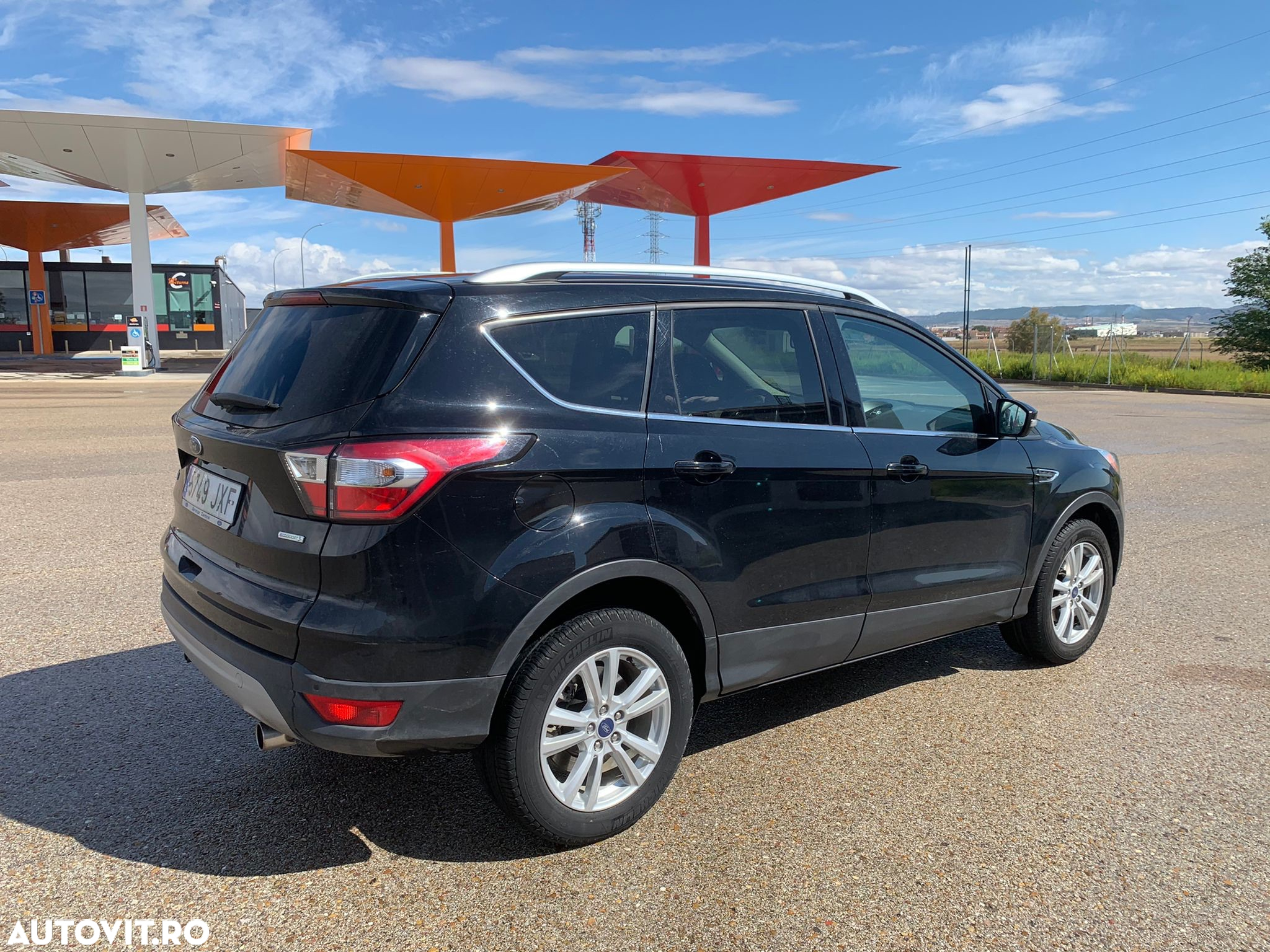 Ford Kuga 1.5 EcoBoost 2x4 Individual - 7