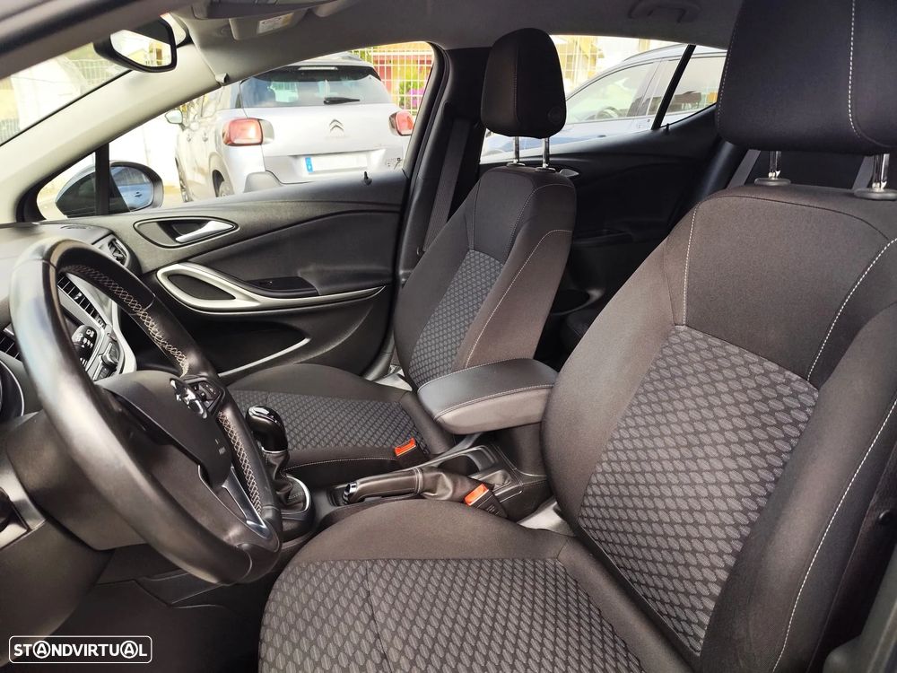 Opel Astra 1.2 T Business Edition S/S - 9