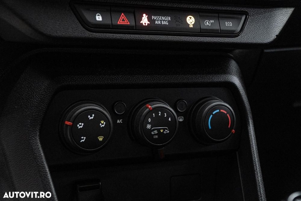 Dacia Logan TCe 90 MT6 Prestige - 12