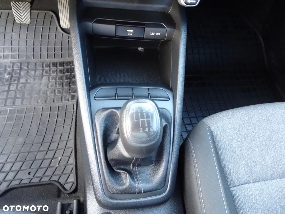 Kia Stonic 1.0 T-GDI M - 38