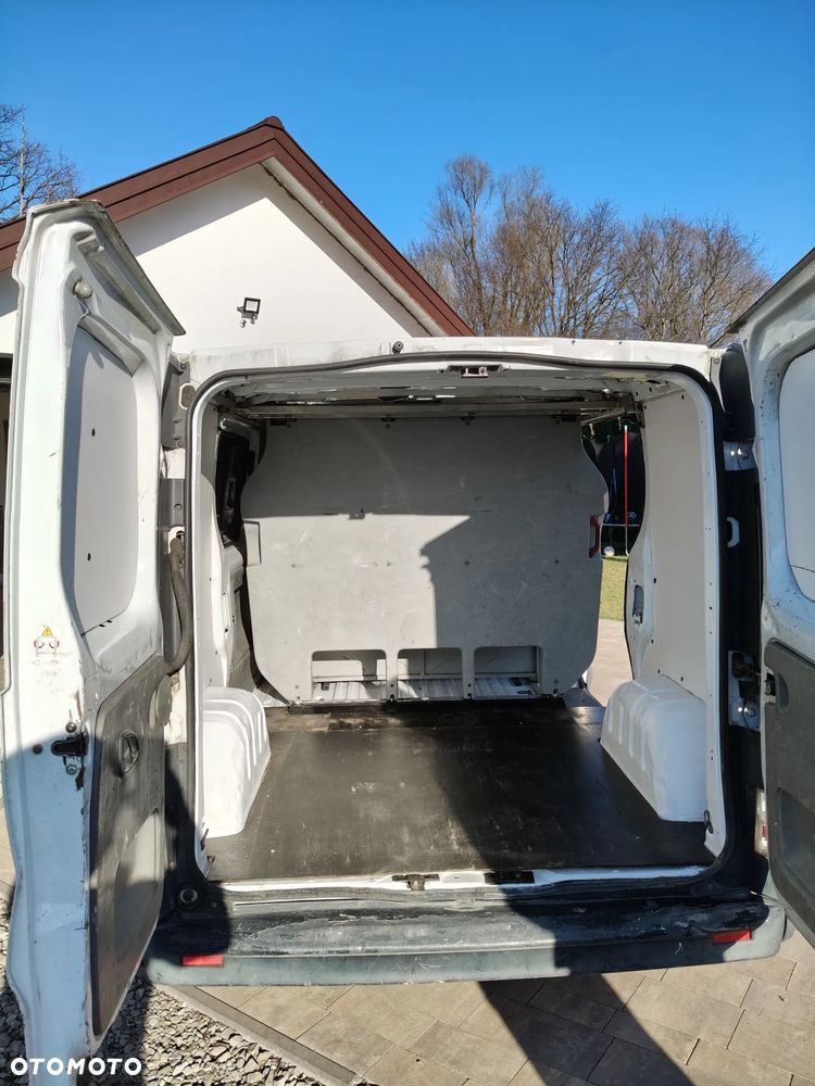 Renault Trafic - 10