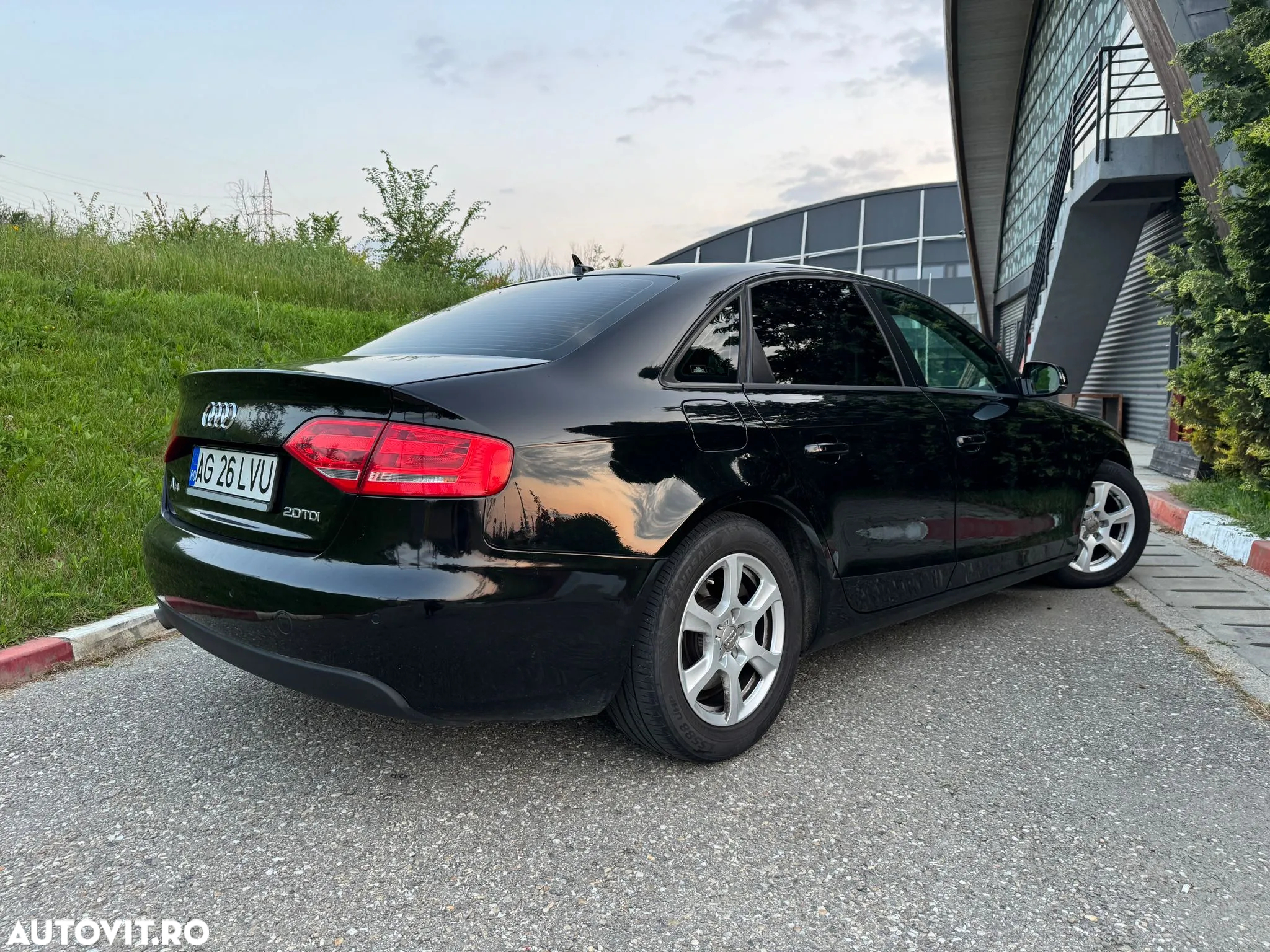 Audi A4 2.0 TDI Avant - 6