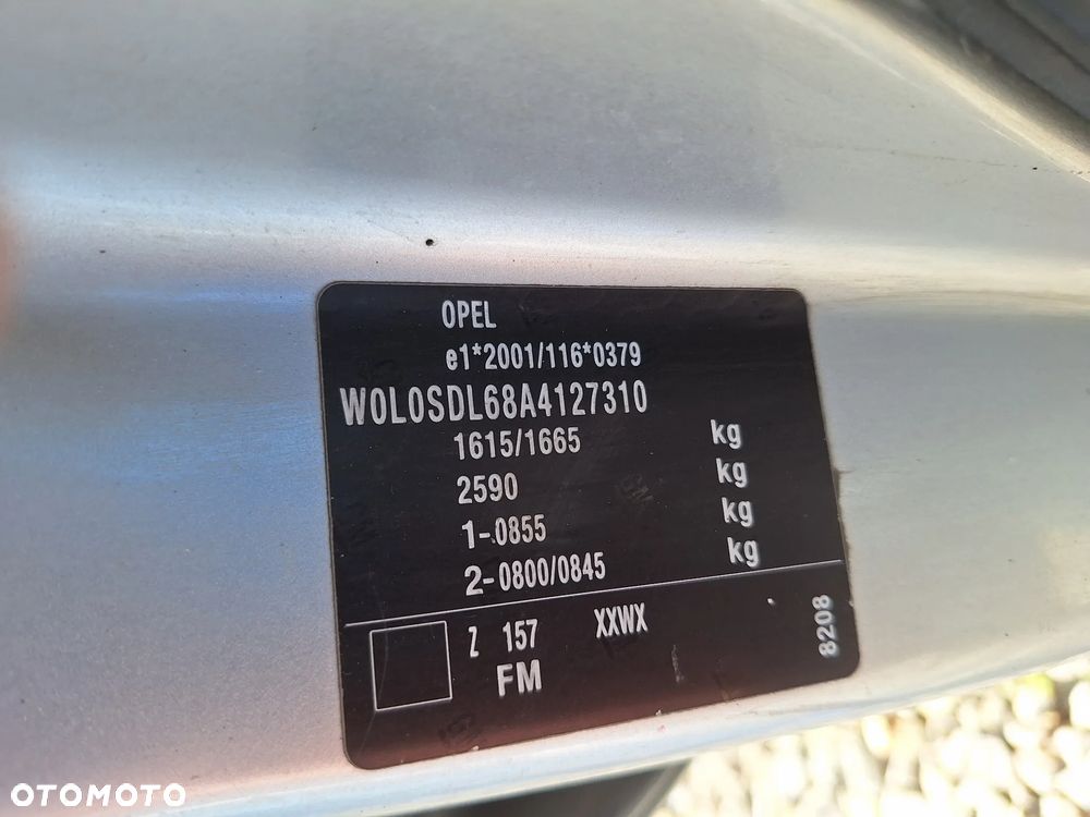 Opel Corsa 1.4 16V Active - 31