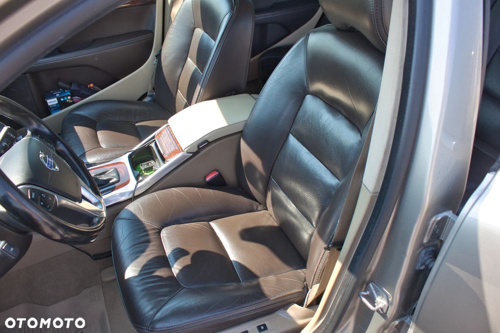 Volvo XC 70 3.2 AWD Summum - 19