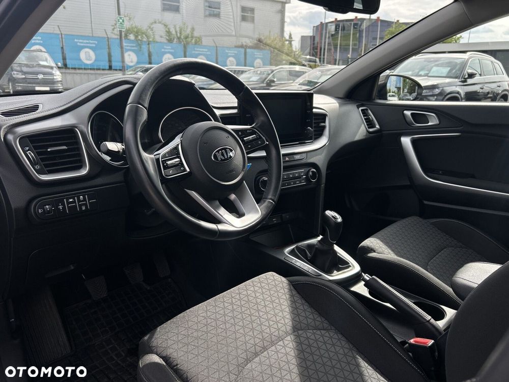 Kia Ceed 1.4 T-GDI M - 9