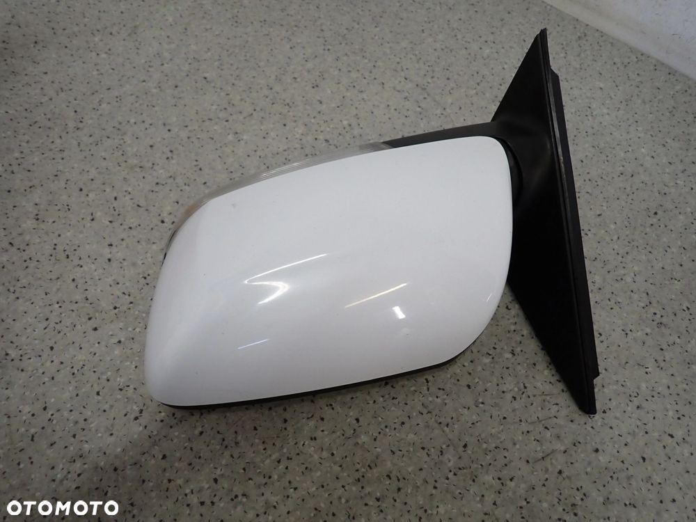 KIA VENGA 09- LUSTERKO LEWE 8PIN 7R - 7