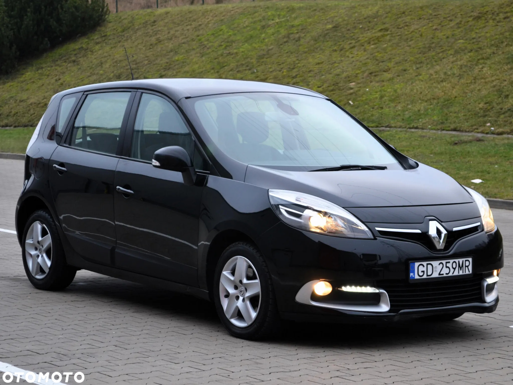 Renault Scenic 1.5 dCi Limited - 3