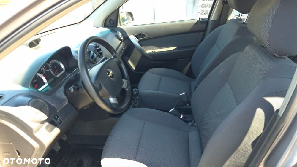 Chevrolet Aveo - 6