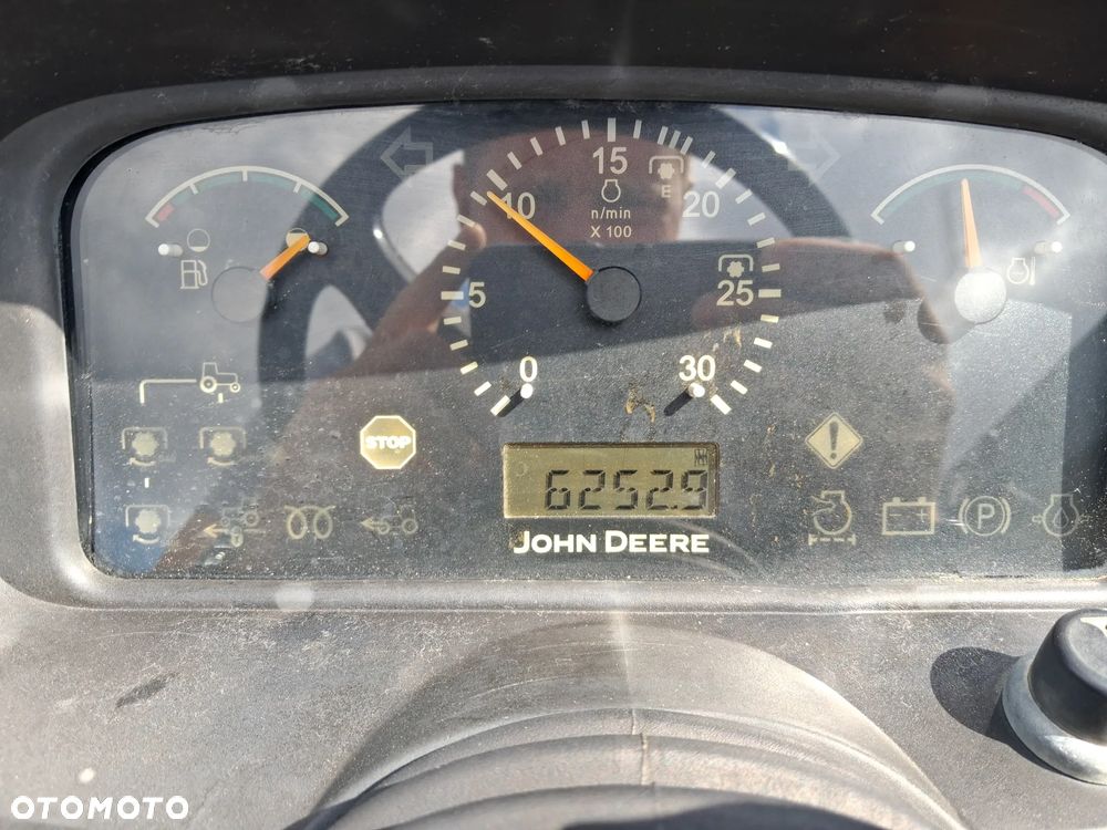 John Deere 4520 eHydro - 10