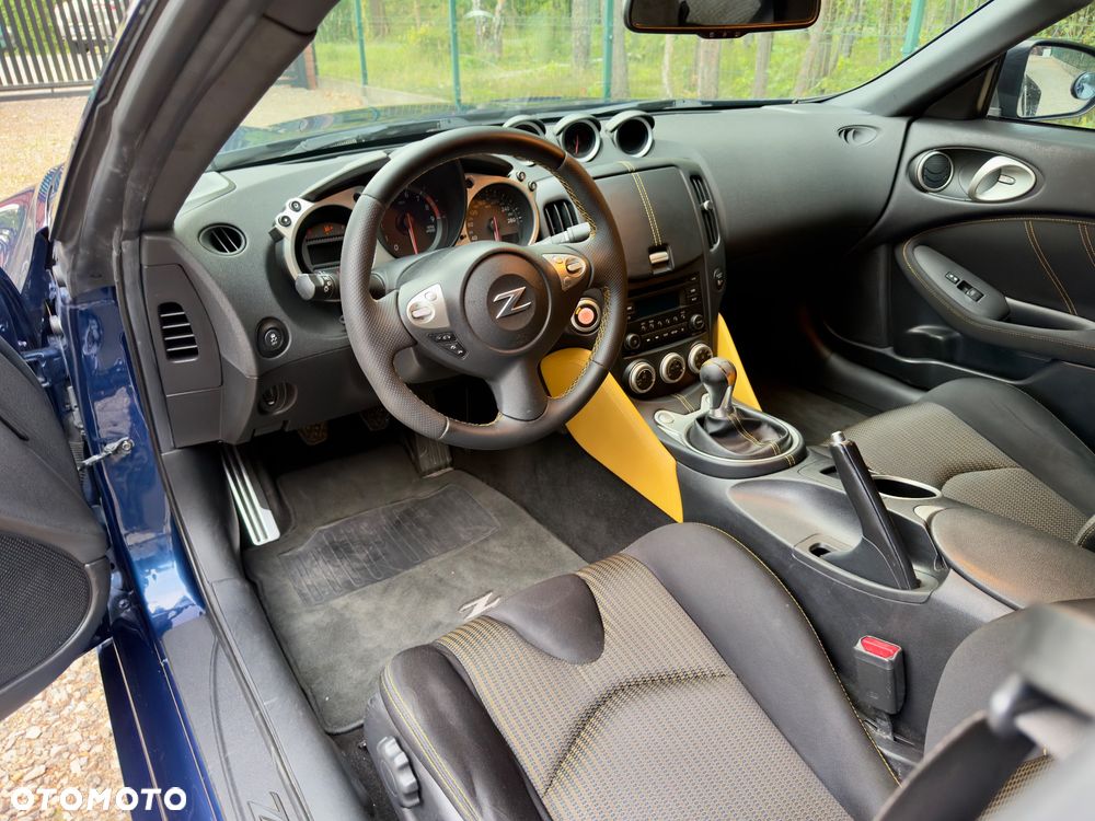 Nissan 370 Z 3.7 V6 Premium - 8