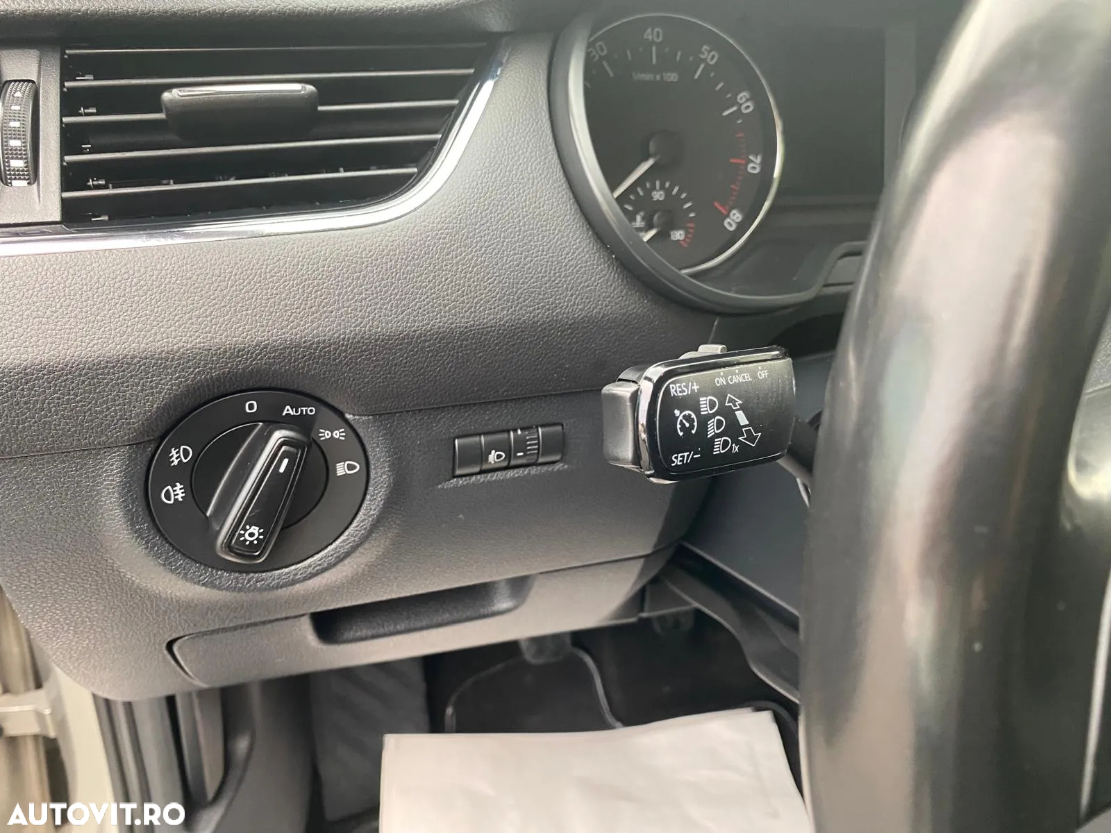 Skoda Octavia 1.2 TSI Ambiente - 14
