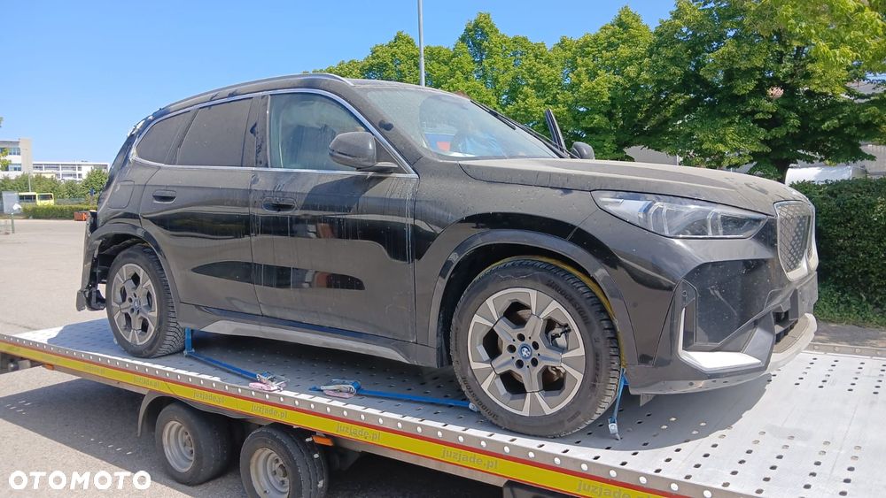 BMW iX1 eDrive20 - 4