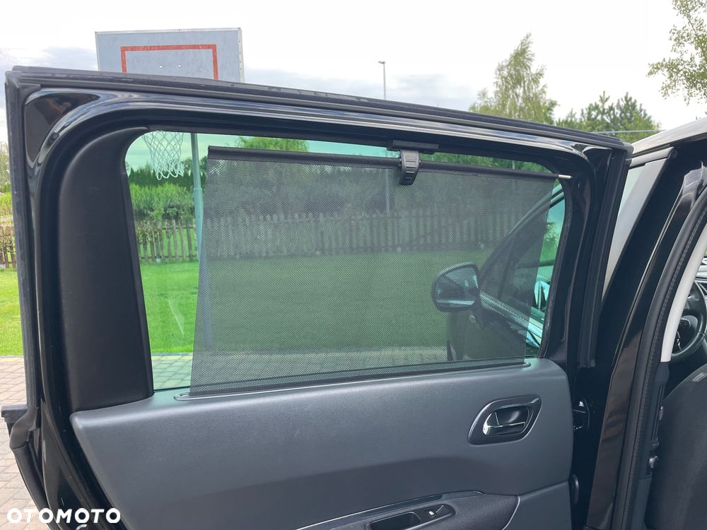 Peugeot 5008 HDI FAP 150 Family - 38