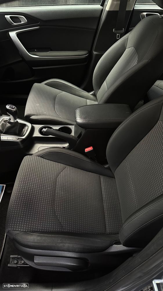 Kia Ceed SW 1.6 CRDi SX - 14