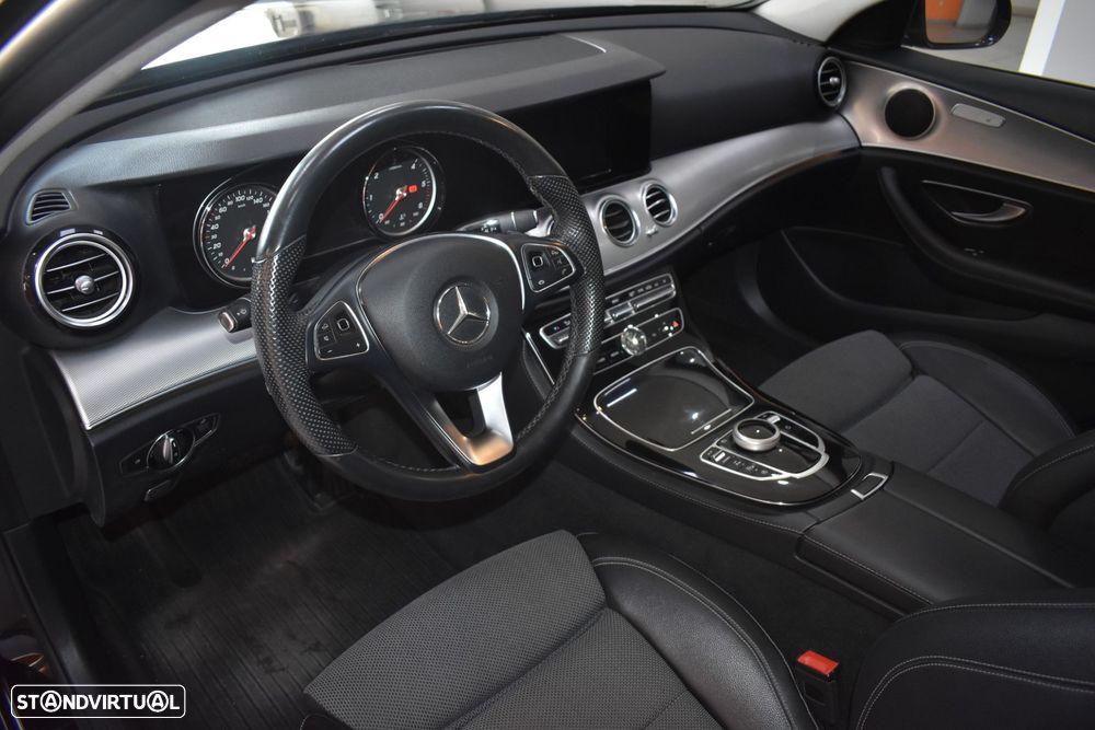 Mercedes-Benz E 220 d Avantgarde - 23