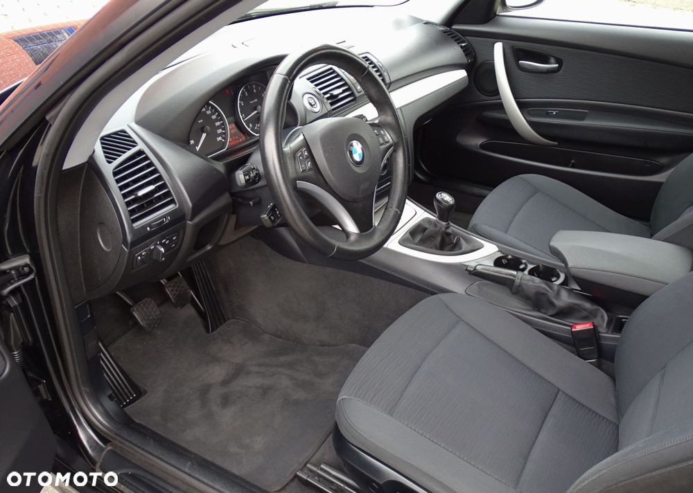 BMW Seria 1 - 18