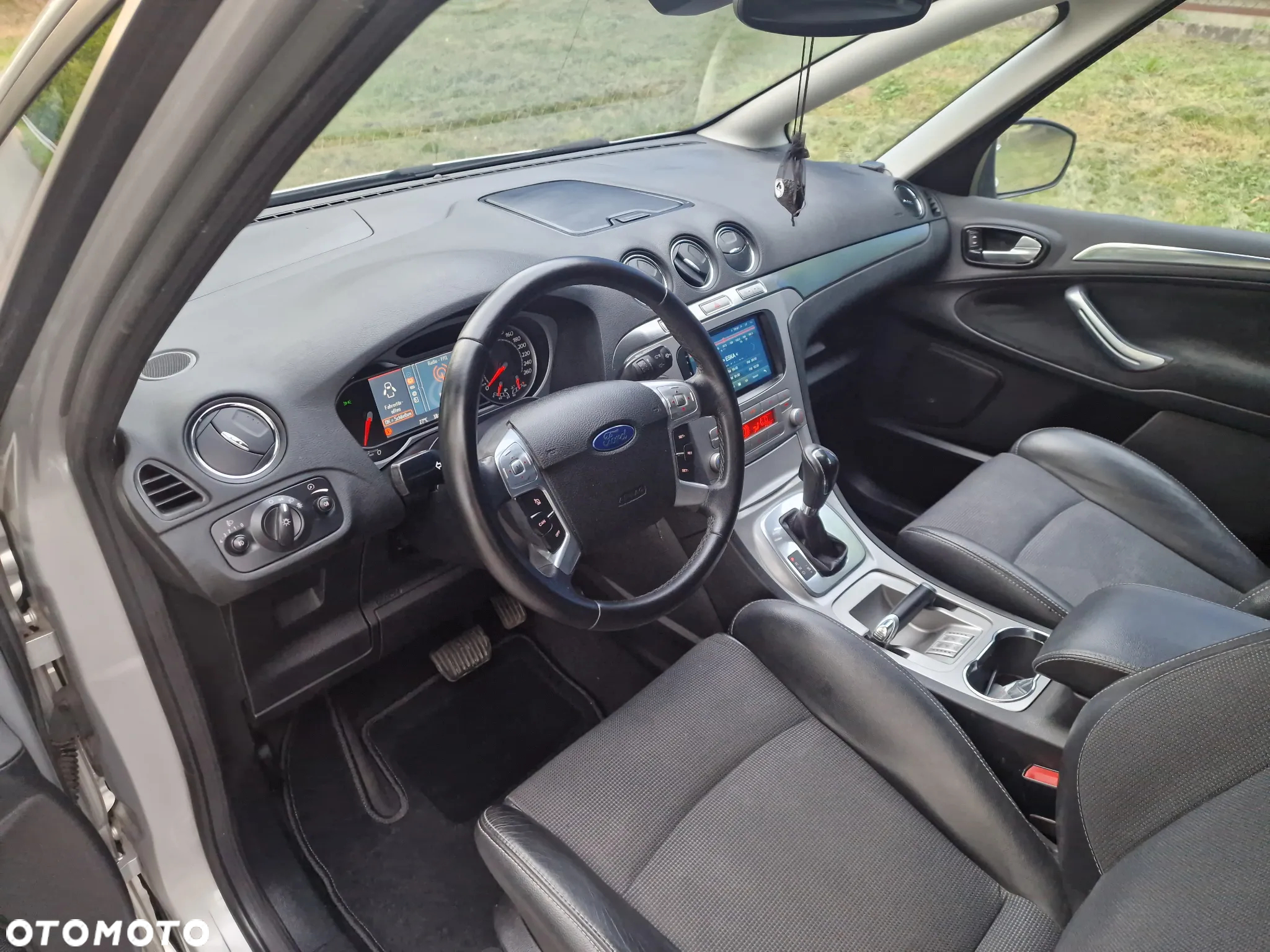 Ford S-Max 2.0 TDCi DPF Titanium - 11