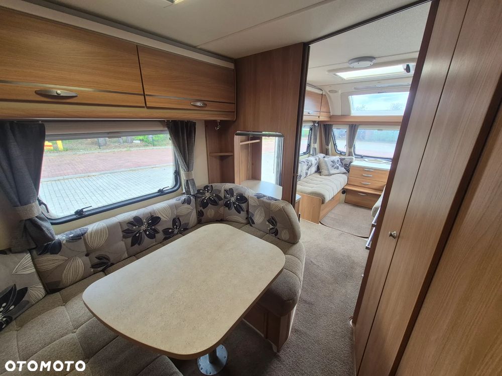 SWIFT Challenger  544 - 12