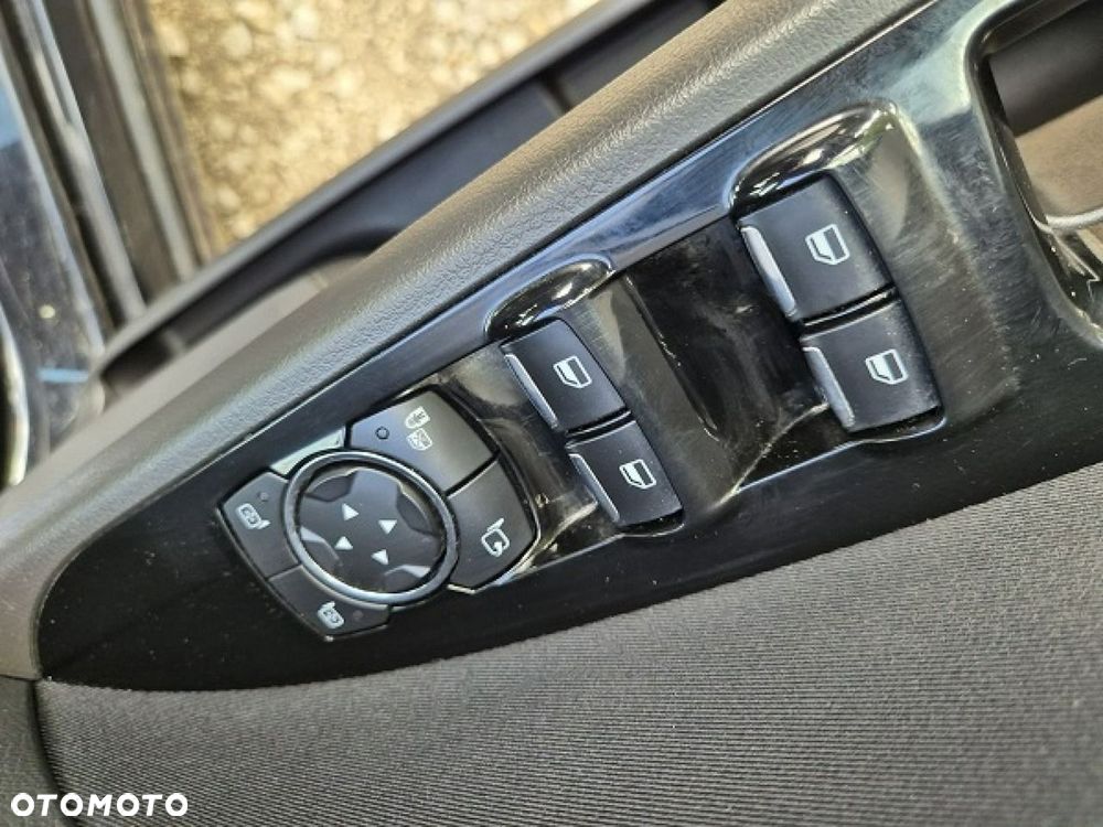 Ford Mondeo - 18