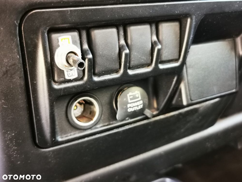 Jeep Wrangler 4.0 Sahara - 19