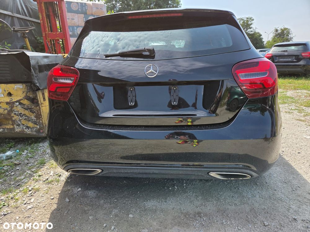 Mercedes-Benz Klasa A 180 (BlueEFFICIENCY) - 16