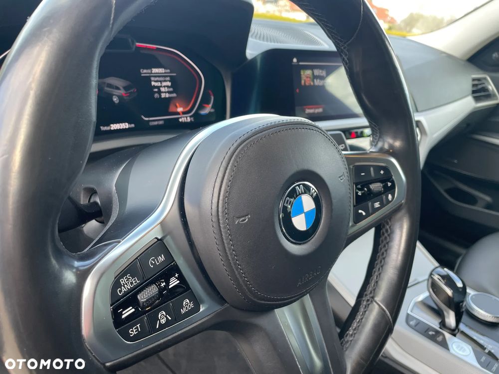 BMW Seria 3 320d - 14