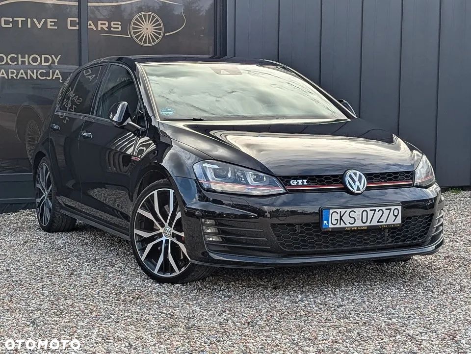 Volkswagen Golf GTI Performance BlueMotion Technology DSG - 4