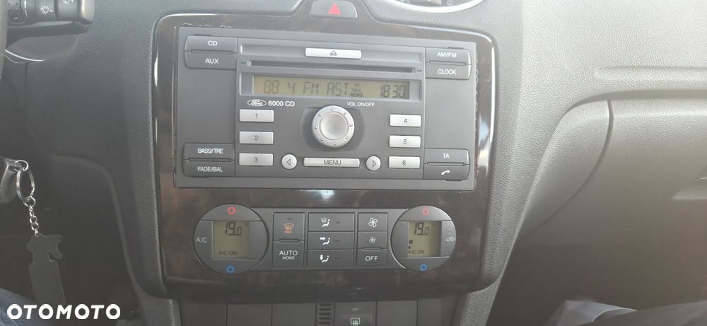 Ford Focus 1.8 TDCi Ghia - 21