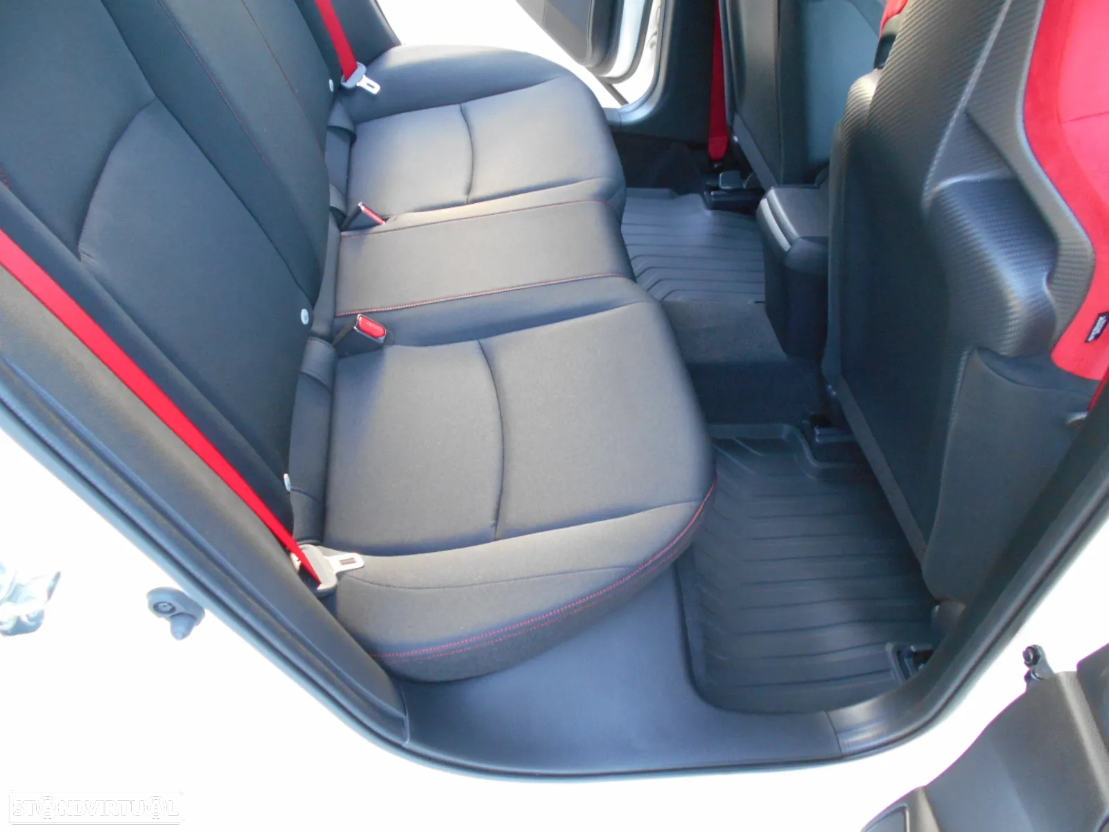 Honda Civic 2.0 i-VTEC Type-R GT - 38