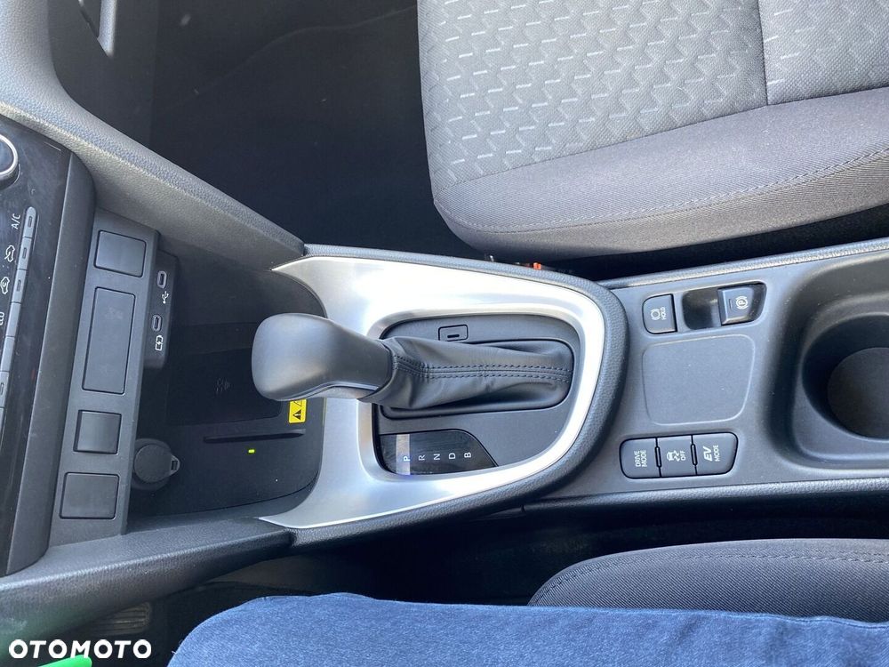 Toyota Yaris Cross Hybrid 1.5 Comfort - 24