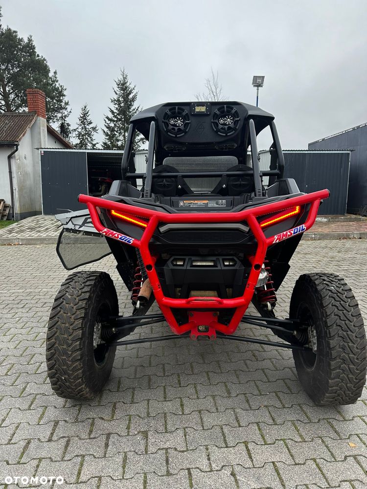 Polaris RZR - 8