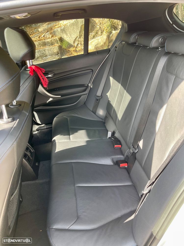 BMW 116 i Pack M - 14