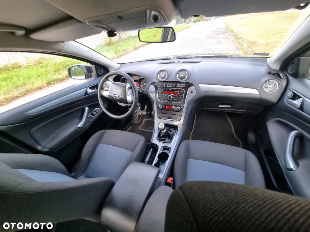 Ford Mondeo 1.6 TDCi Ambiente - 4