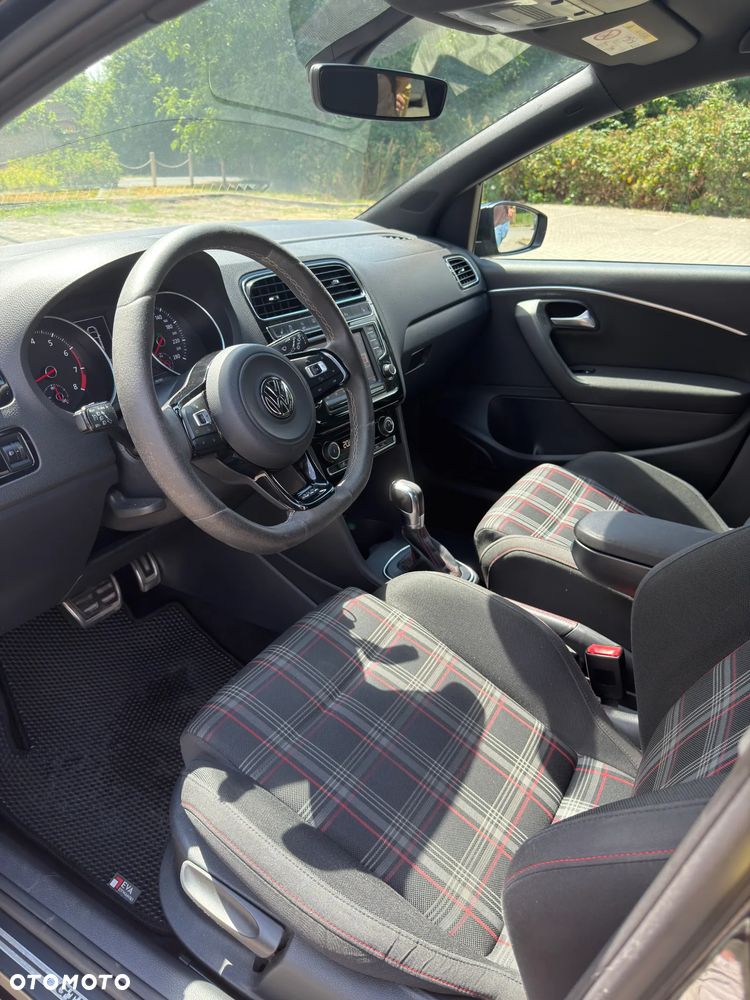 Volkswagen Polo 1.8 TSI (Blue Motion Technology) DSG GTI - 7