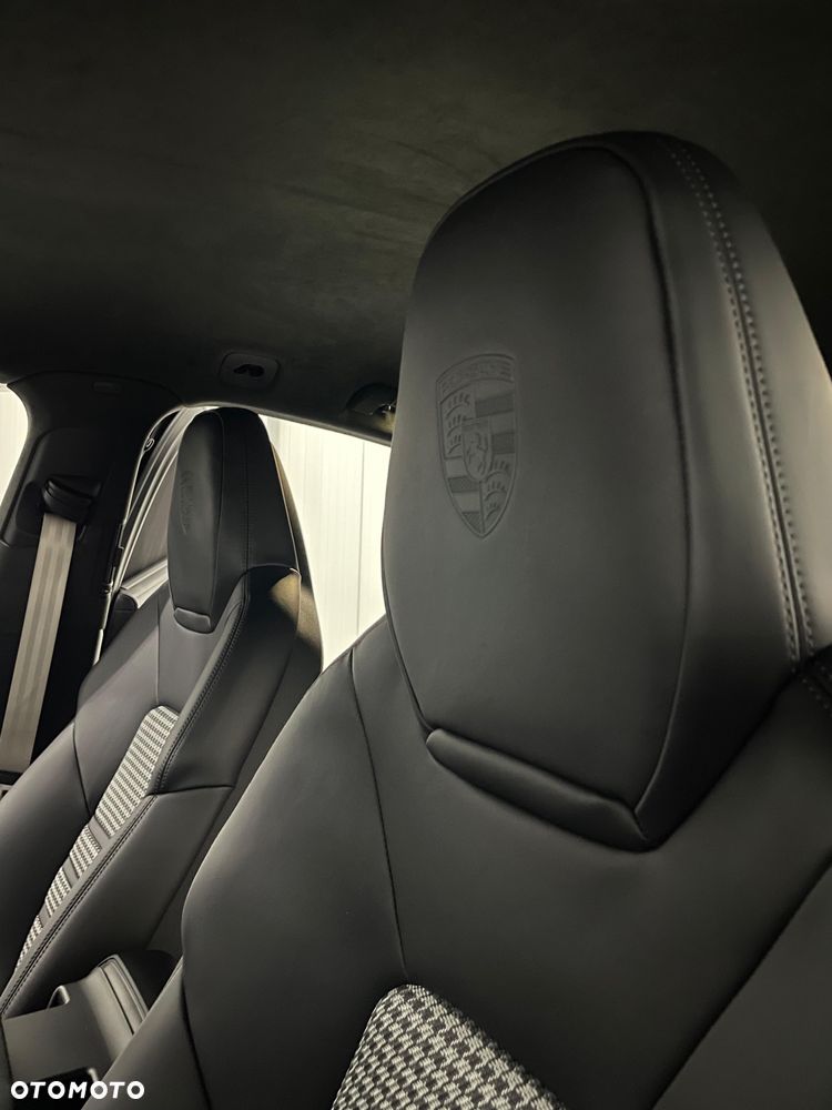 Porsche Cayenne - 30