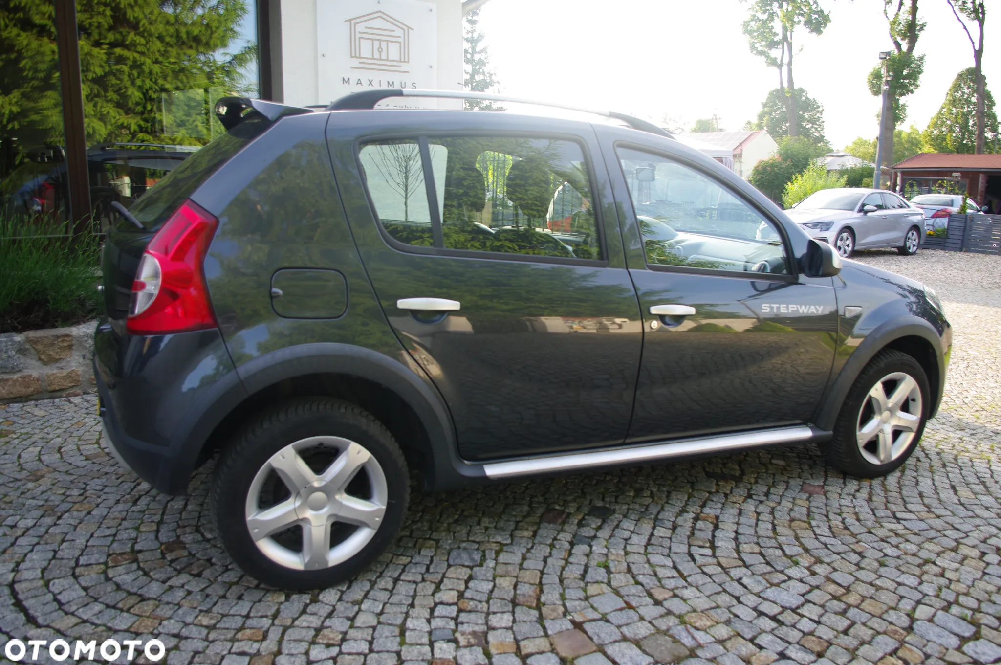 Dacia Sandero Stepway 1.6 - 5