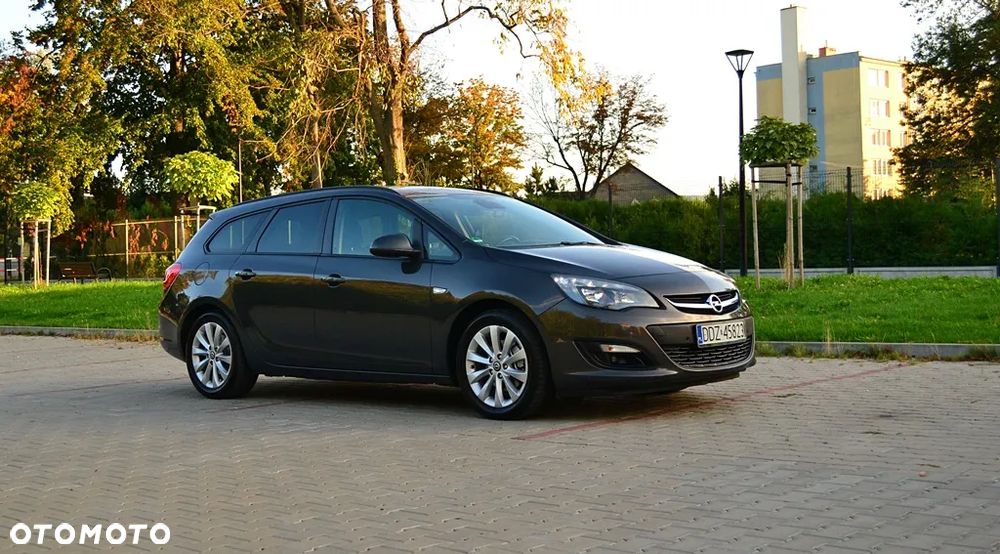 Opel Astra IV 1.7 CDTI Sport - 1