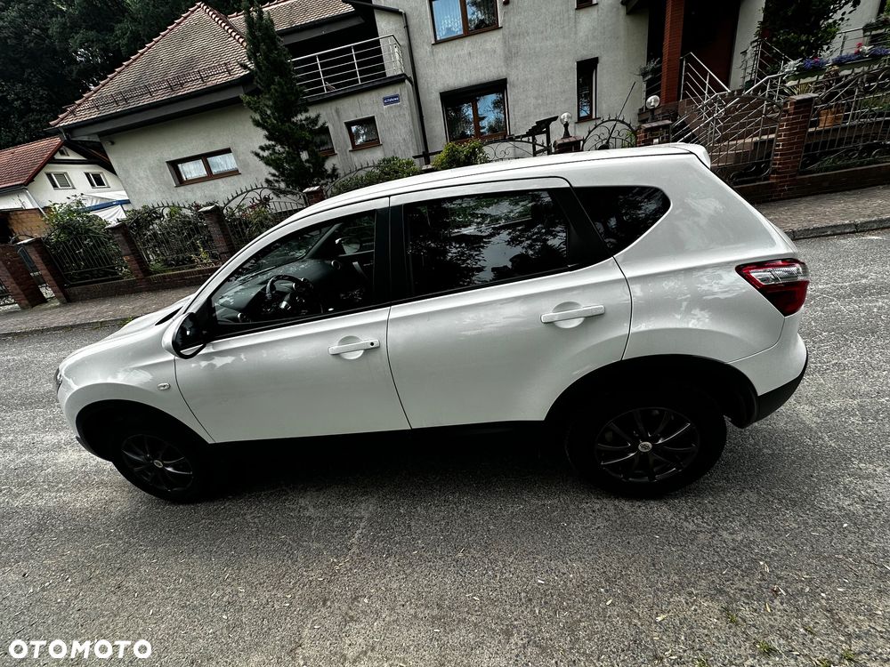 Nissan Qashqai 2.0 dCi DPF tekna - 12
