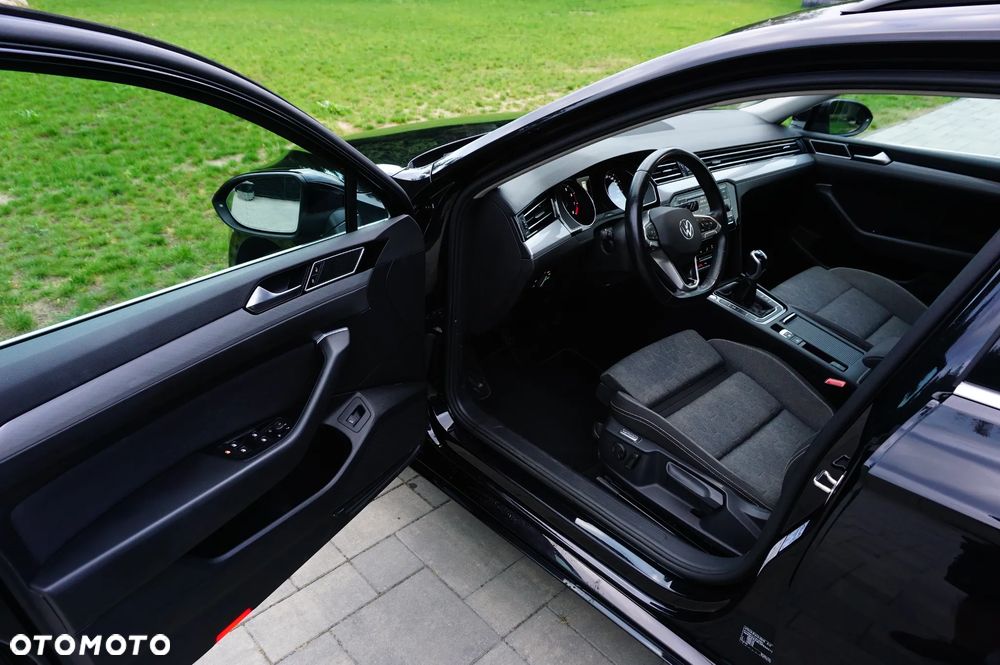 Volkswagen Passat Variant 1.5 TSI EVO Business - 16