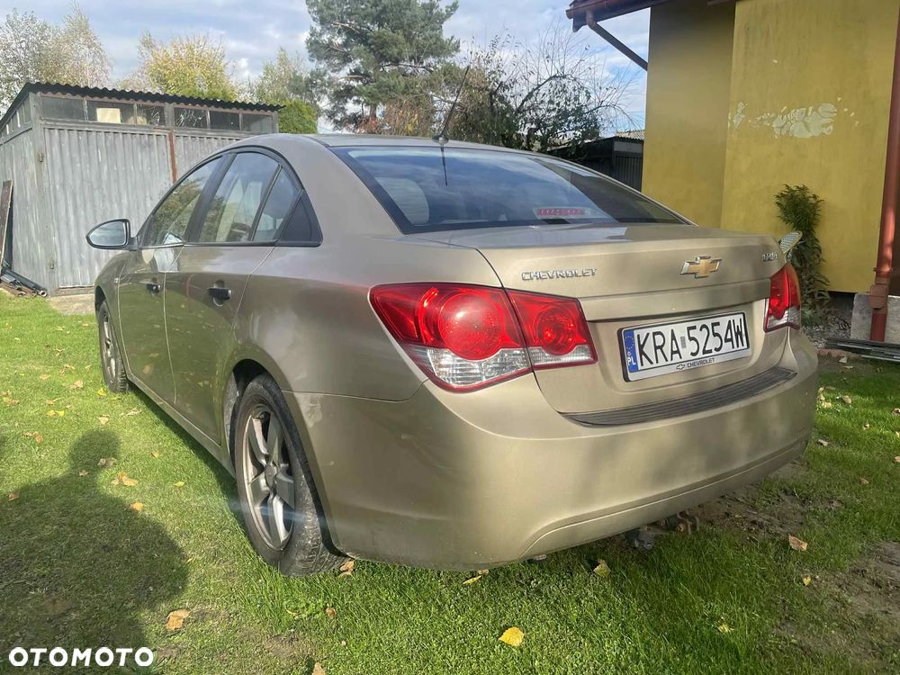 Chevrolet Cruze - 14