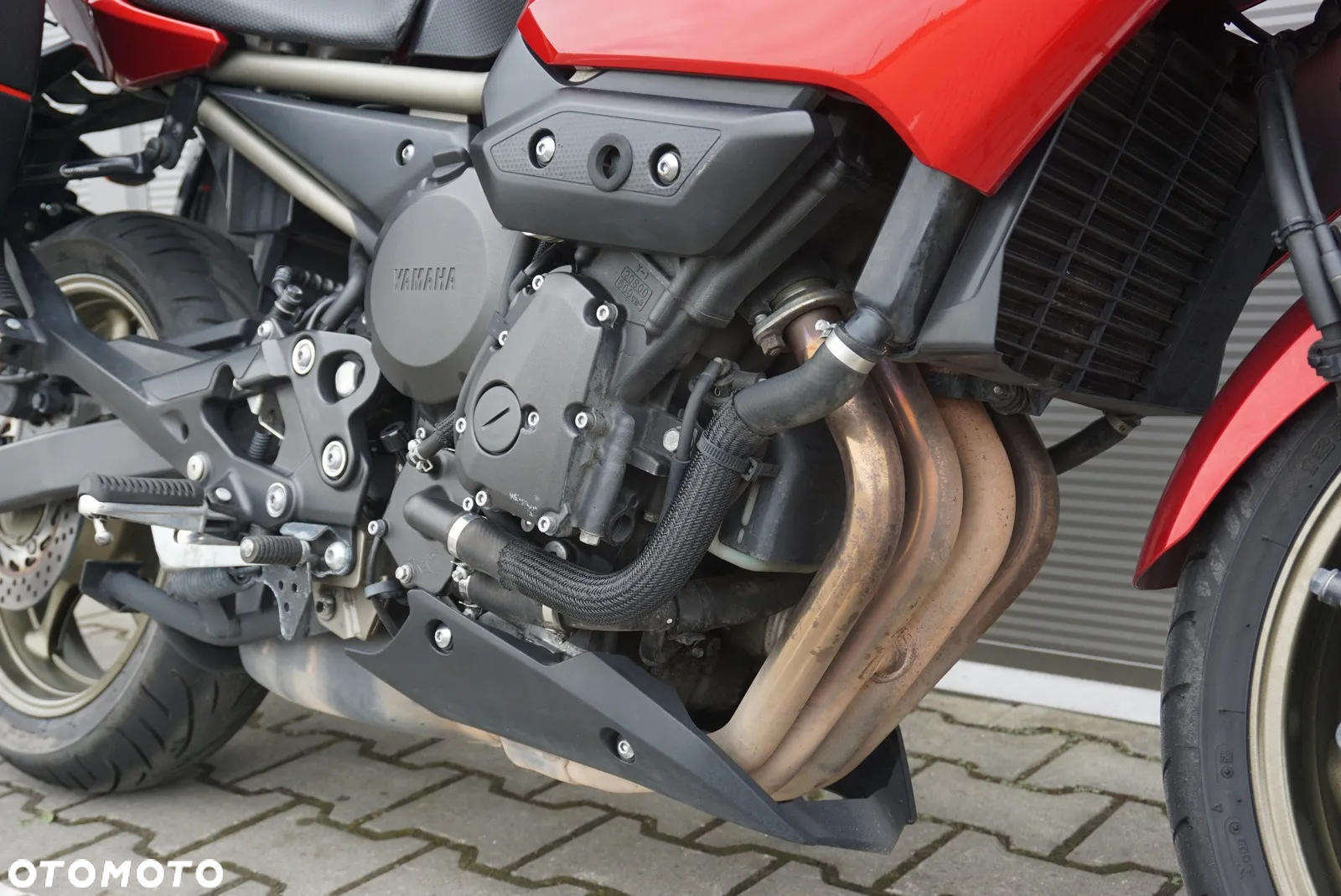 Yamaha XJ - 9