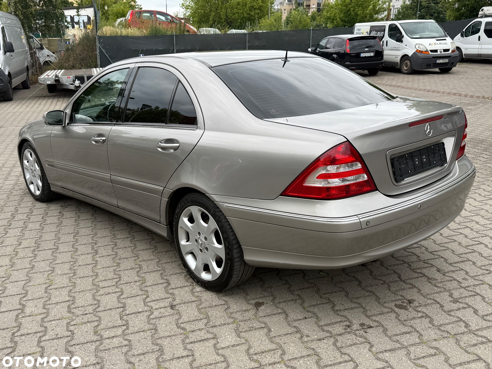 Mercedes-Benz Klasa C 350 Elegance - 21