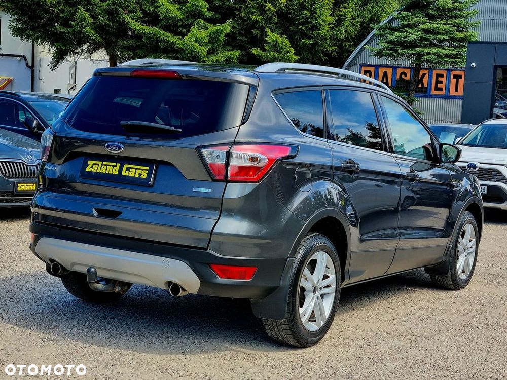 Ford Kuga 1.5 EcoBoost 2x4 Titanium - 5