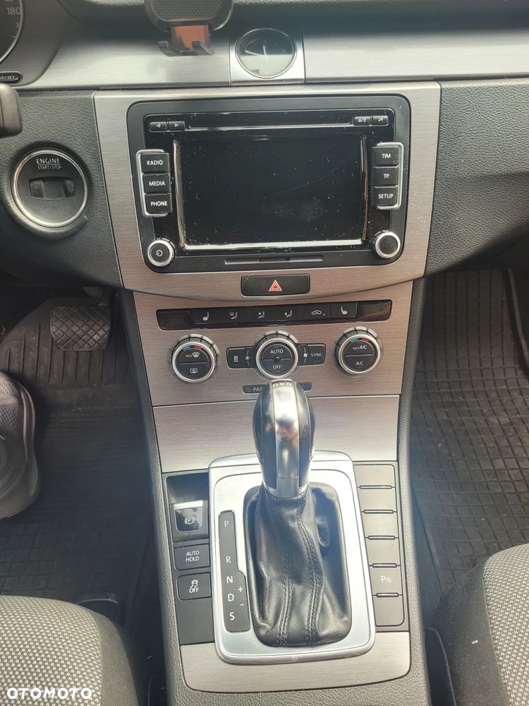 Volkswagen Passat 2.0 TDI Comfortline Optimum DSG - 13